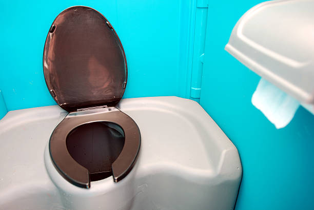 Best Porta potty delivery and setup  in Mulberry, OH
